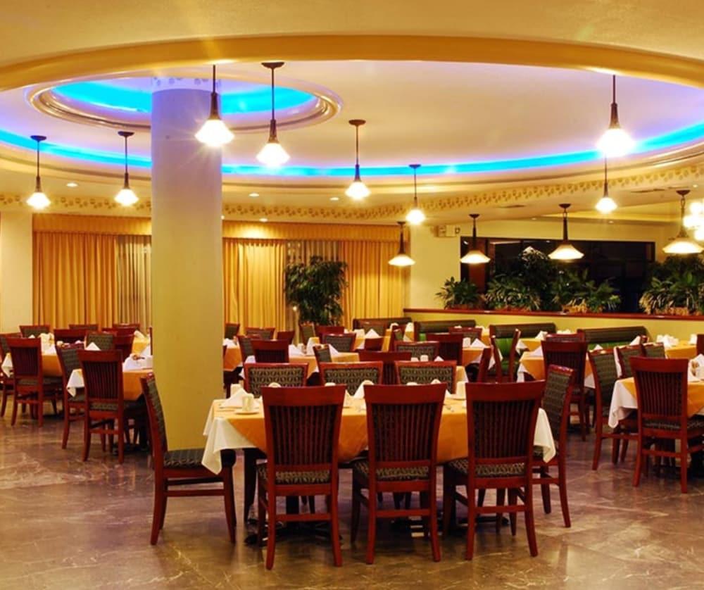Royal Garden Reynosa 호텔 외부 사진
